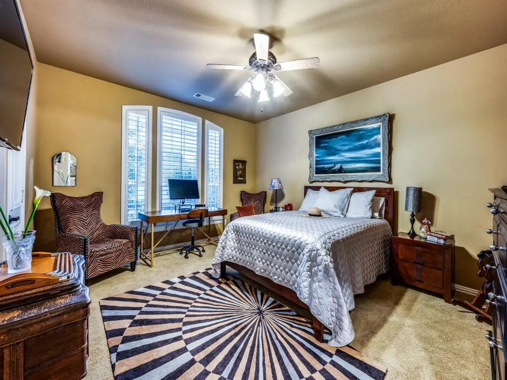 Second guest bedroom