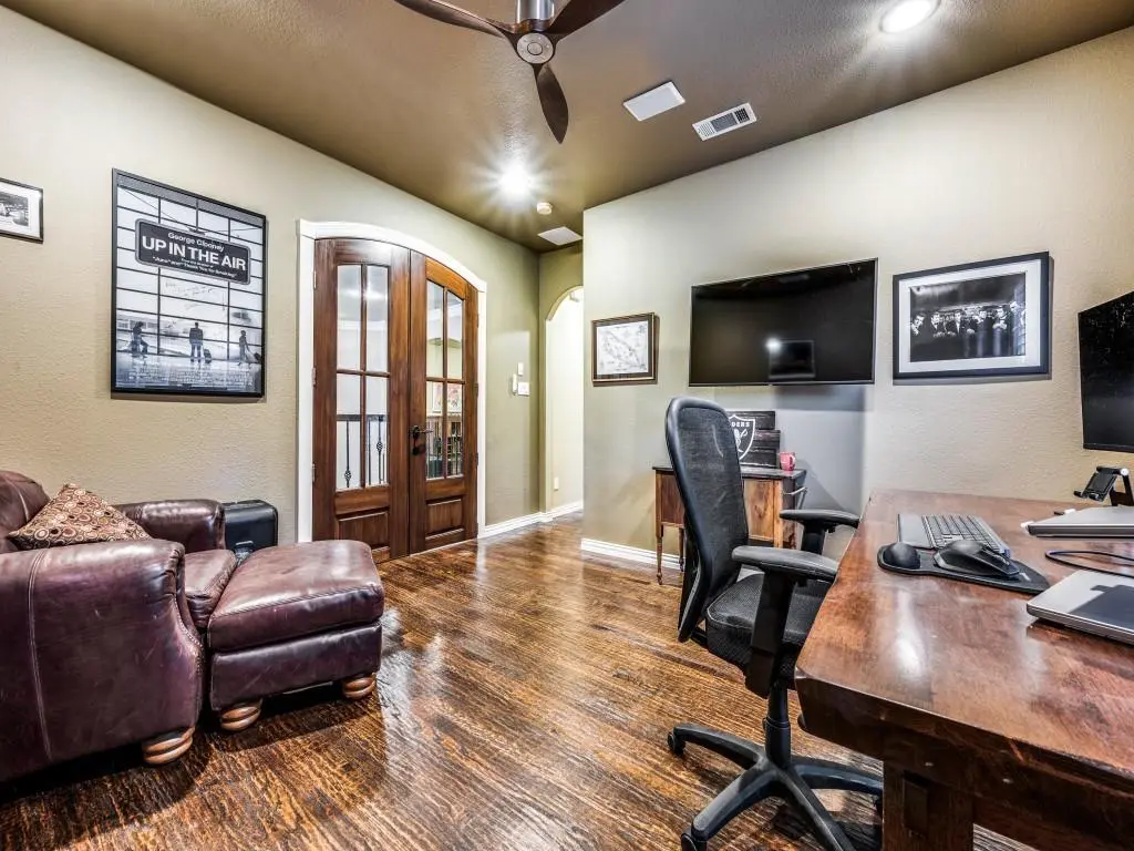 Home office alternate view